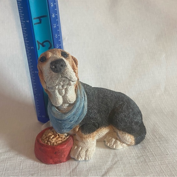 STONE CRITTERS  Majestic Basset Hound with Food Dish Figuine SC-362 - Picture 6 of 7